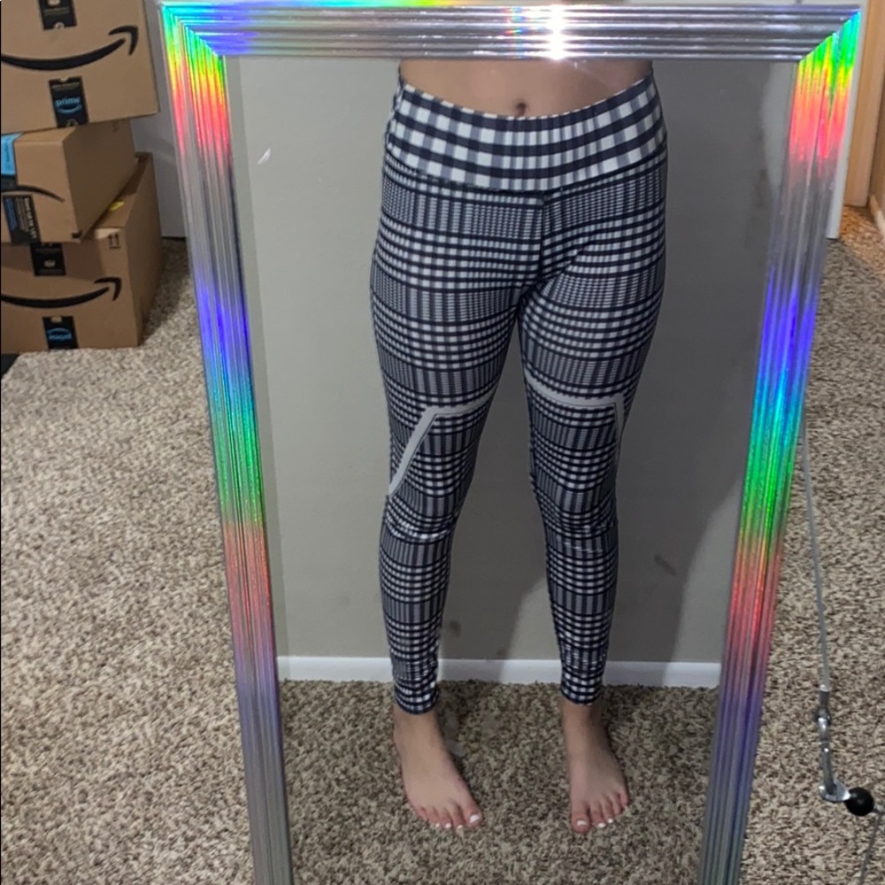 Plaid workout leggings